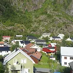 Stort Hus Med Garasje, 3 Soverom *