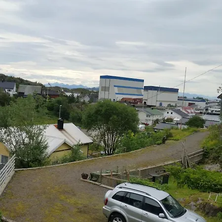 Stort Hus Med Garasje, 3 Soverom