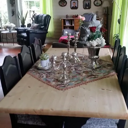 Stort Hus Med Garasje, 3 Soverom Villa