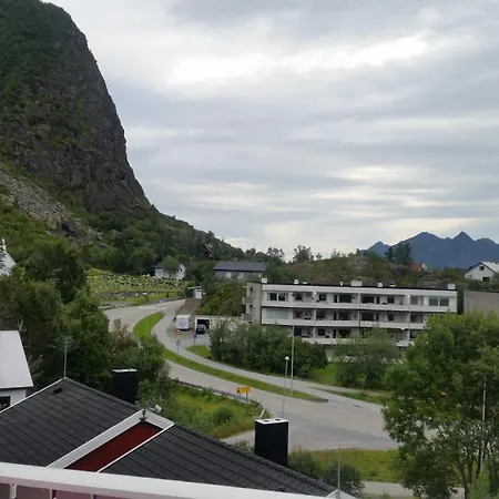 Villa Stort Hus Med Garasje, 3 Soverom