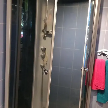 Stort Hus Med Garasje, 3 Soverom