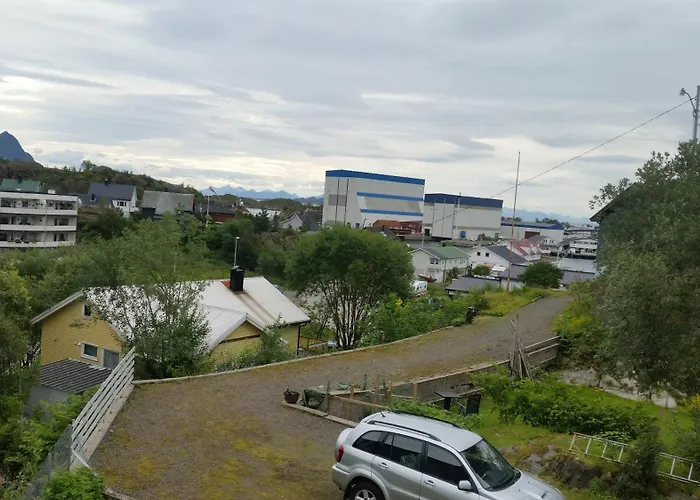 Stort Hus Med Garasje, 3 Soverom