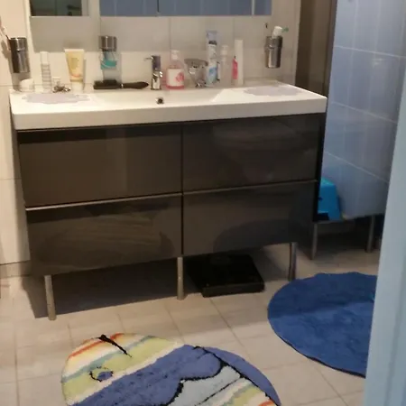 Stort Hus Med Garasje, 3 Soverom Svolvaer