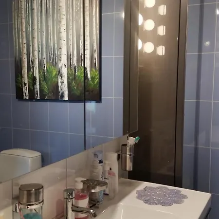 Stort Hus Med Garasje, 3 Soverom Svolvær