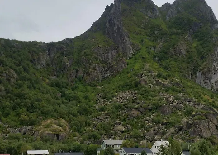Stort Hus Med Garasje, 3 Soverom Willa *