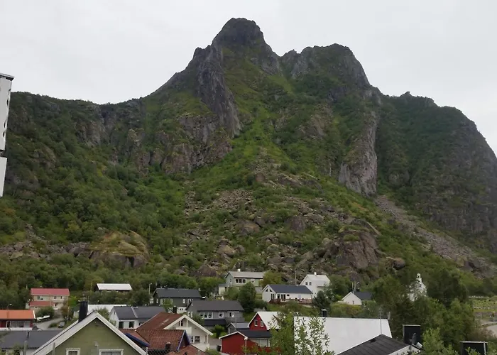 Stort Hus Med Garasje, 3 Soverom Willa