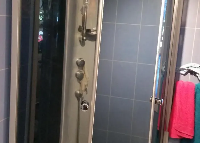 Stort Hus Med Garasje, 3 Soverom